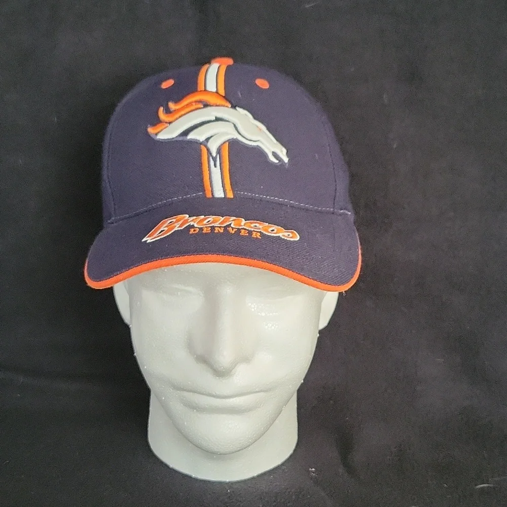 Denver Broncos Cap - Picture 10 of 10